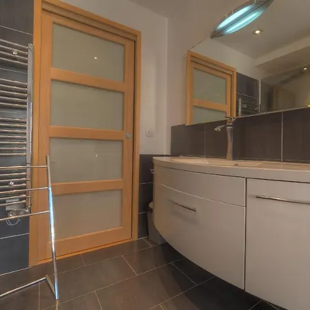 Apartman Immogroom - Beautiful Duplex - Sea View - Quiet - Ac - Wifi - Garage