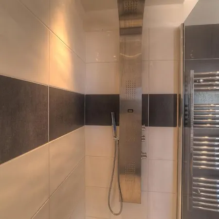 Immogroom - Beautiful Duplex - Sea View - Quiet - Ac - Wifi - Garage Apartman *