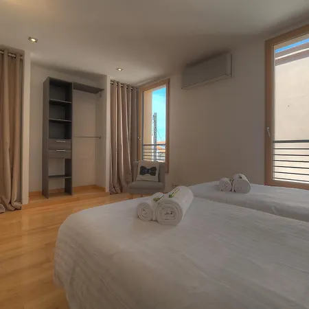 Immogroom - Beautiful Duplex - Sea View - Quiet - Ac - Wifi - Garage Apartman *