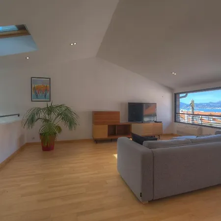 Immogroom - Beautiful Duplex - Sea View - Quiet - Ac - Wifi - Garage Apartment *