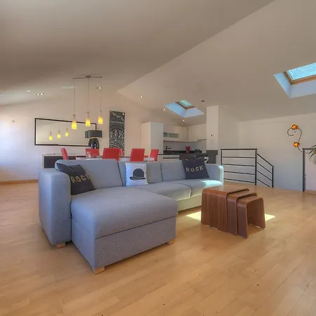 Immogroom - Beautiful Duplex - Sea View - Quiet - Ac - Wifi - Garage